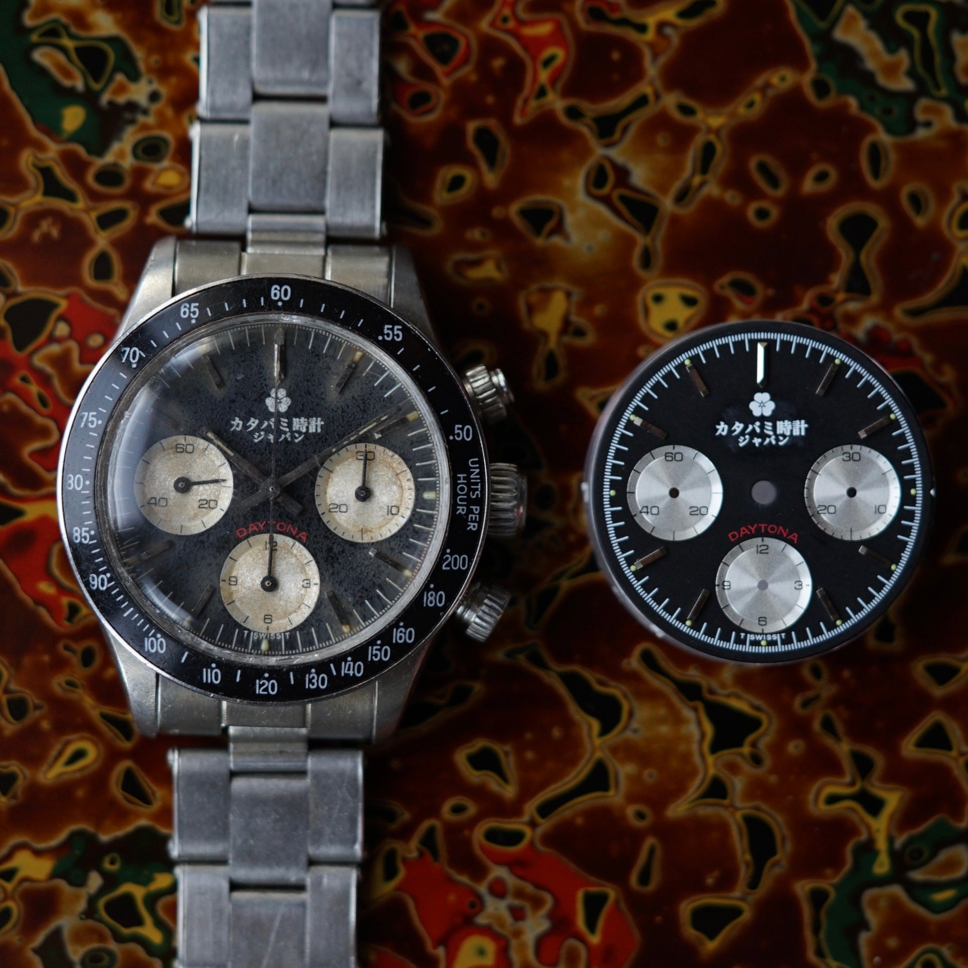 The Chronograph クロ 
