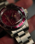 Load image into Gallery viewer, 【STOCK】 The Diver “Garnet”

