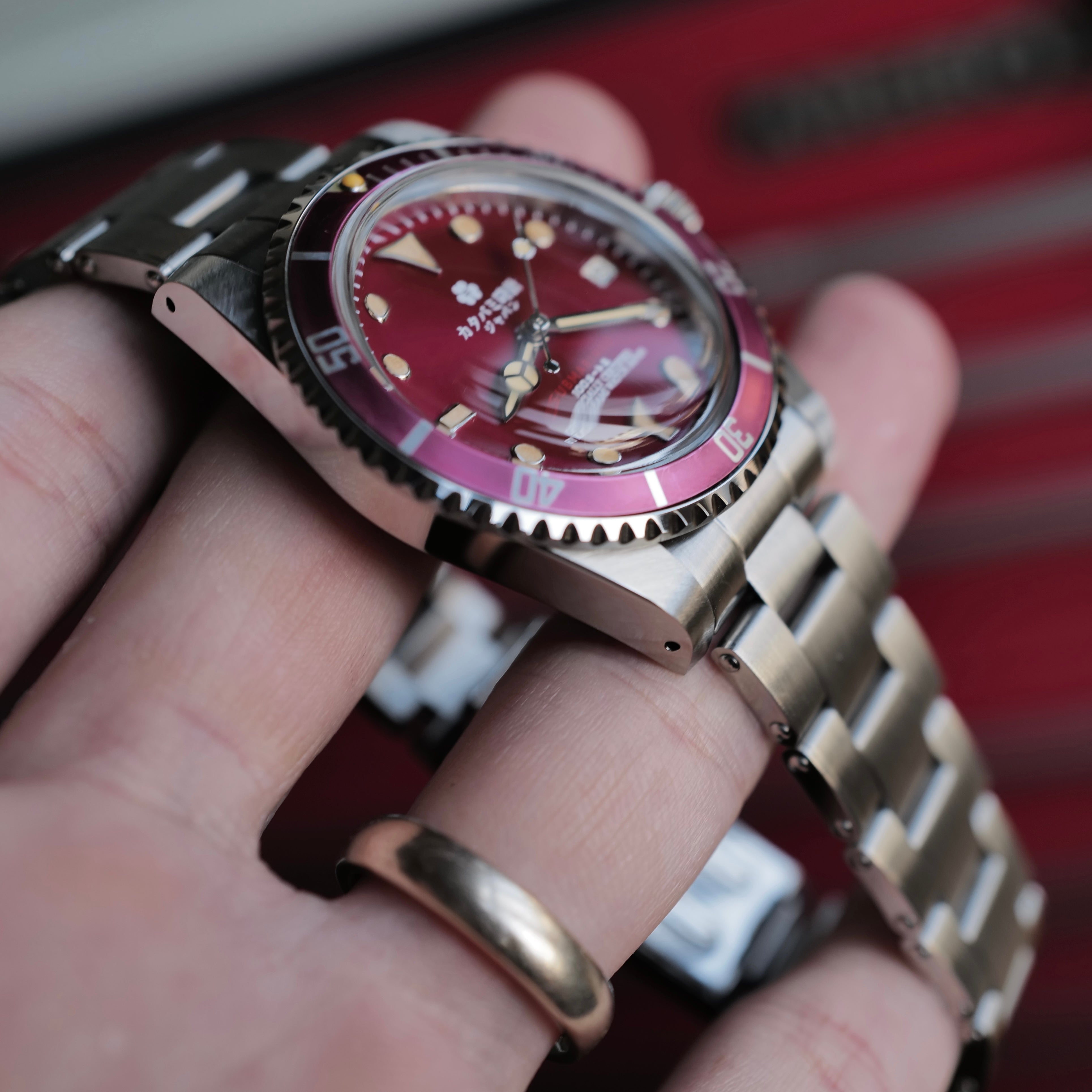 STOCK】 The Diver “CANDY RED” – KATABAMI WATCH JAPAN