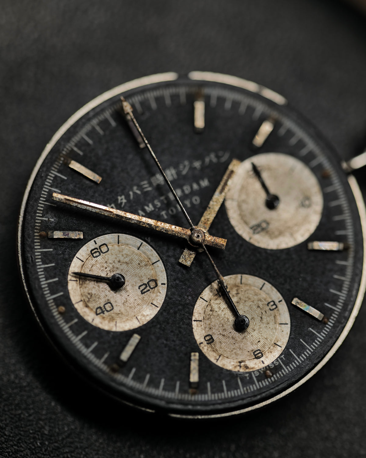 The Chronograph クロ "KURO"