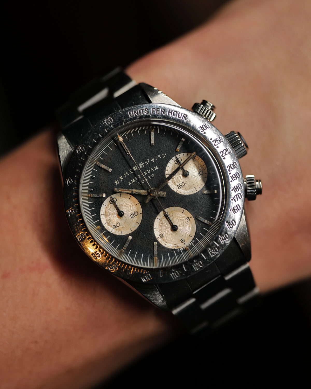 The Chronograph クロ "KURO"