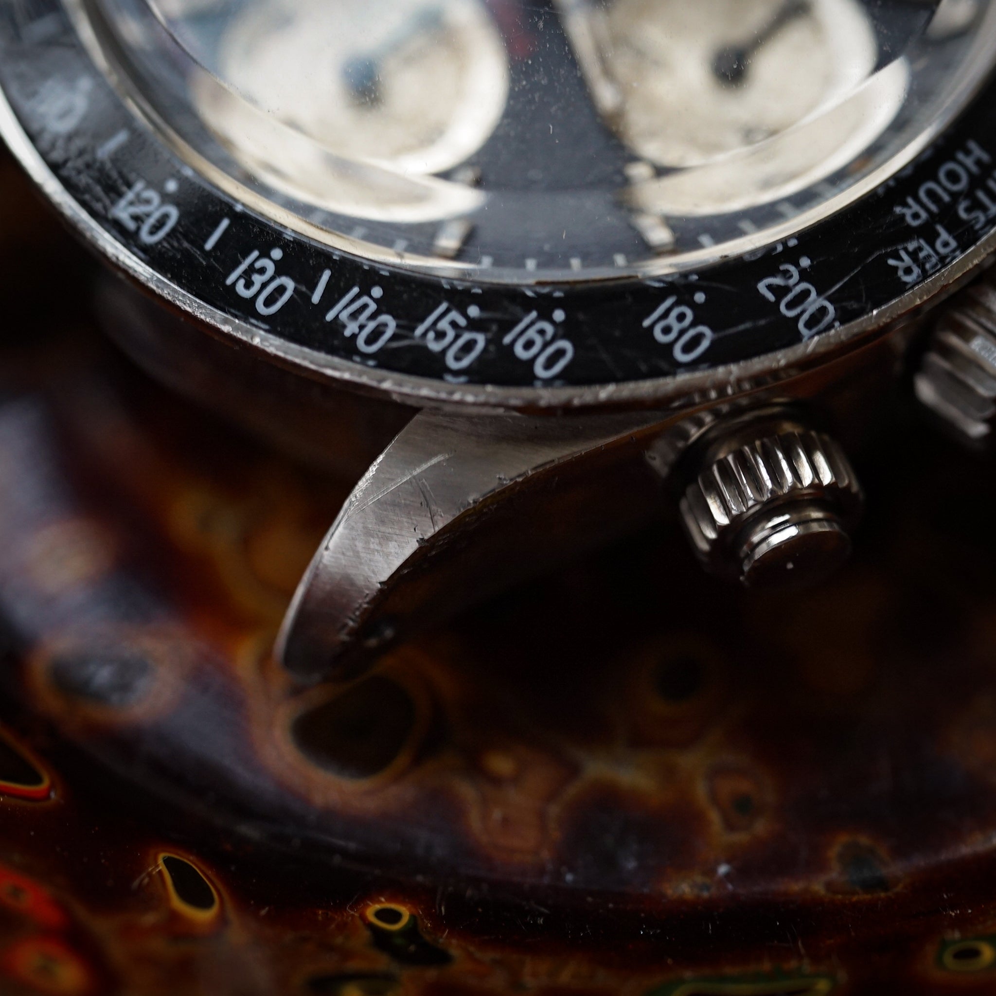 The Chronograph クロ 