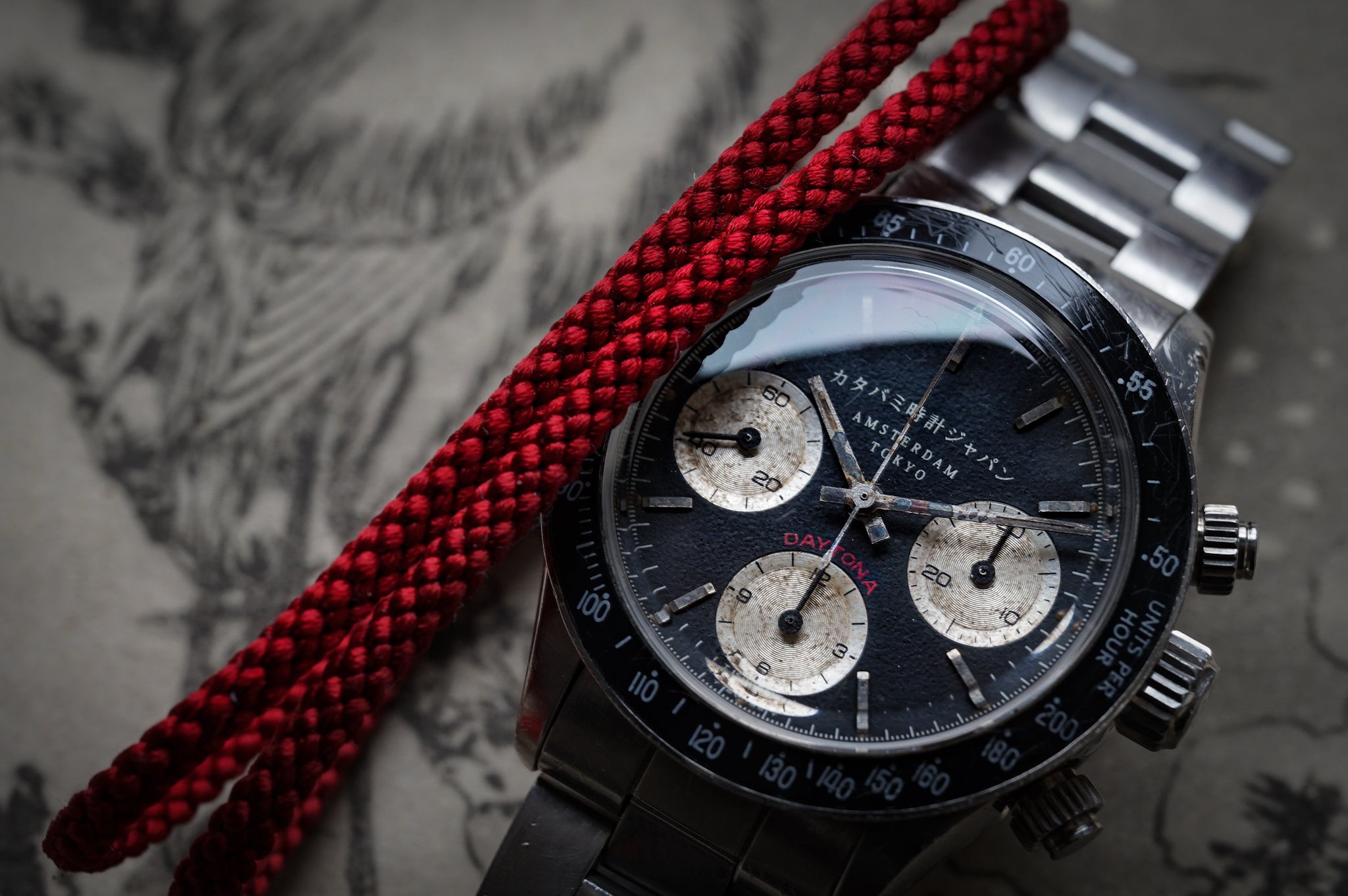 The Chronograph クロ 