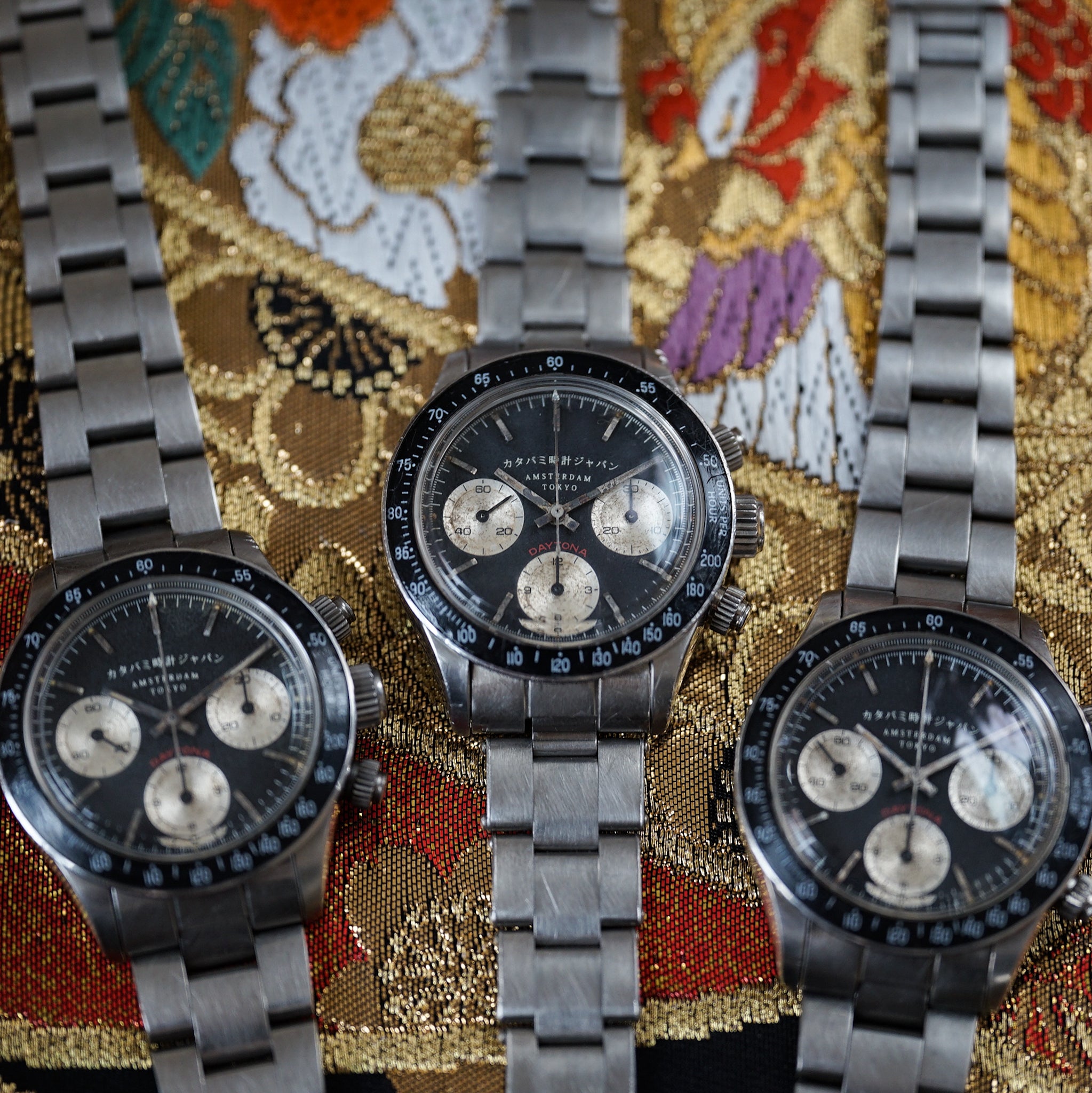 The Chronograph クロ 